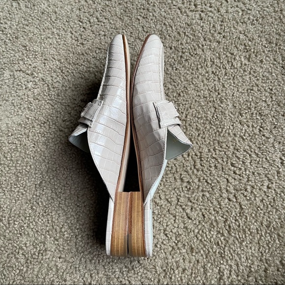 Bruno Magli Mark Flat Loafer Mule - Sand Croc-Print Leather Sz 38.5 NWOT - Picture 8 of 12